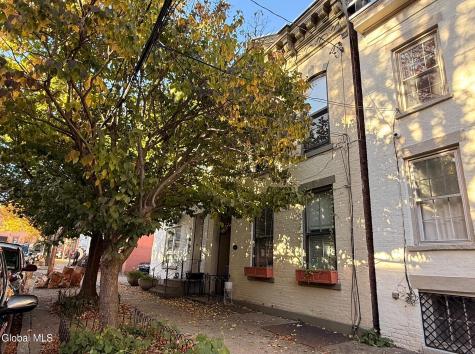 157 Chestnut Street Albany NY 12210