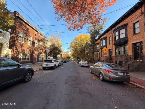 157 Chestnut Street Albany NY 12210