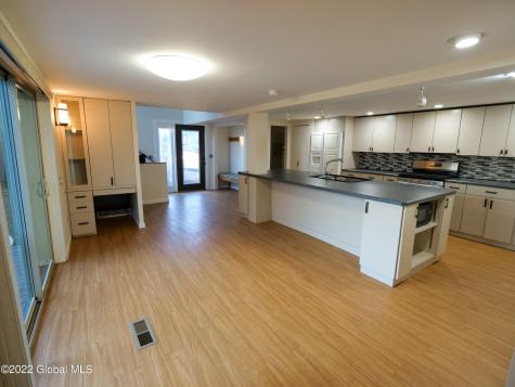 99 Woodlawn Avenue Saratoga Springs NY 12866