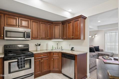 425 Broadway Saratoga Springs NY 12866