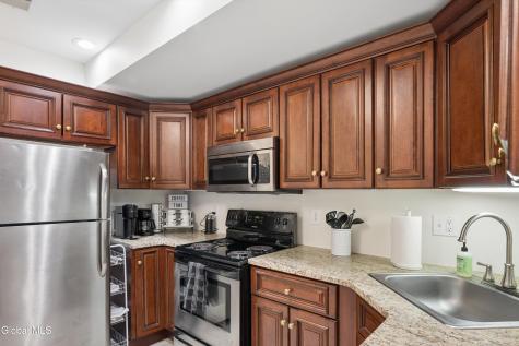 425 Broadway Saratoga Springs NY 12866