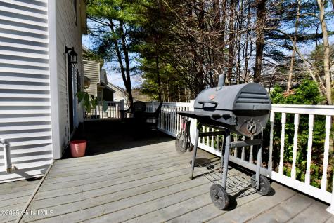 27 Horseshoe Drive Saratoga Springs NY 12866
