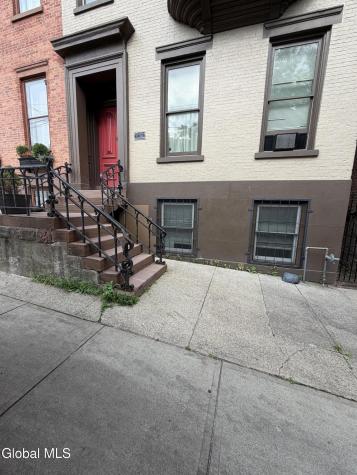 15 Ten Broeck Street Albany NY 12210
