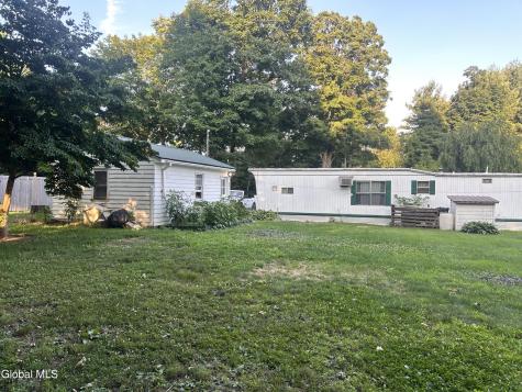 161 Sunnyside Road Kinderhook NY 12106