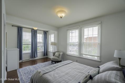 39 Walton Street Saratoga Springs NY 12866