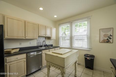 39 Walton Street Saratoga Springs NY 12866