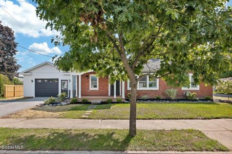 35 Schuyler Drive Saratoga NY 12866