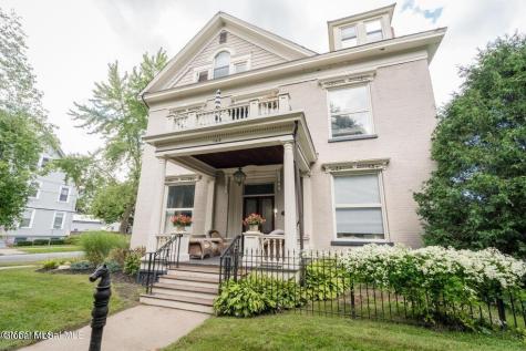 143 Caroline Street Saratoga Springs NY 12866