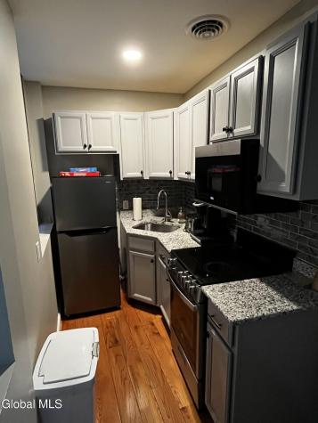 37 Maiden Lane Albany NY 12207