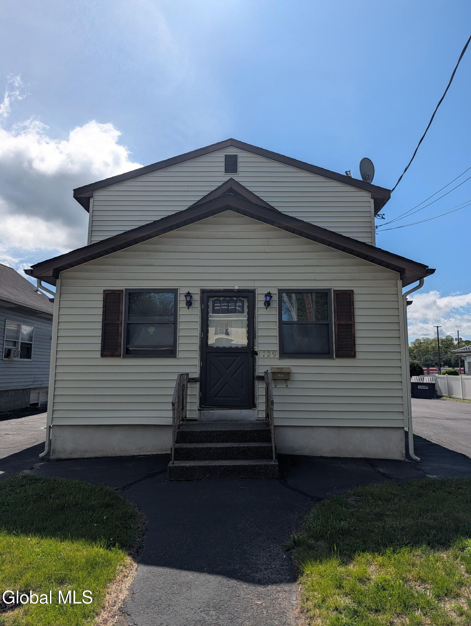 1729 Ferguson Street Schenectady NY 12303