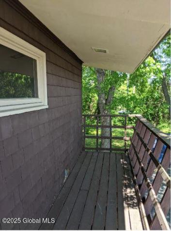 106 Braintree Street Colonie NY 12205