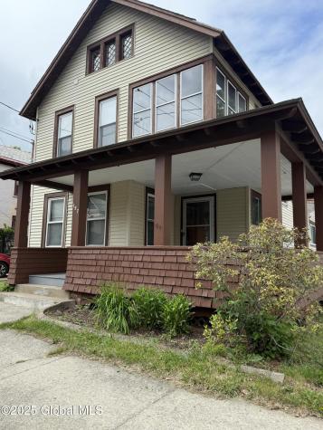 157 Washington Street Saratoga Springs NY 12866