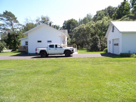 3058 Delaware Turnpike Voorheesville NY 12186
