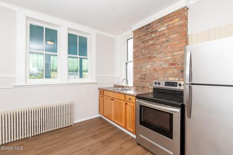338 Madison Avenue Albany NY 12210