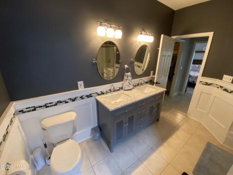 26 Cheshire Way Albany NY 12211