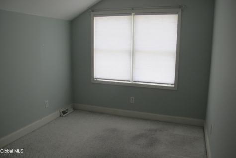 26 Cheshire Way Albany NY 12211
