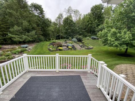 26 Cheshire Way Albany NY 12211