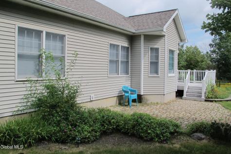 26 Cheshire Way Albany NY 12211