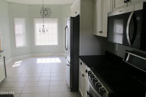 26 Cheshire Way Albany NY 12211