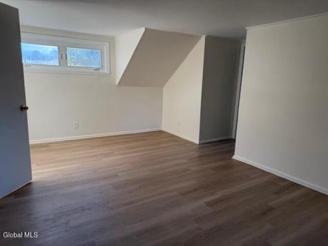 27 Knob Hill Road Albany NY 12211