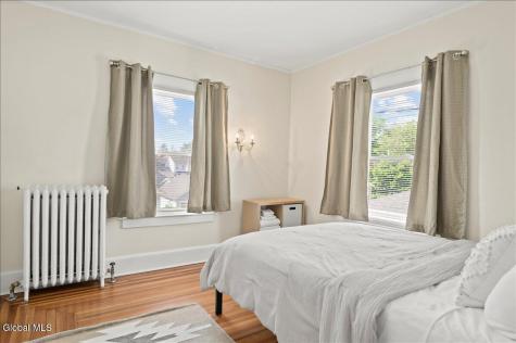 162 Lake Avenue Saratoga Springs NY 12866