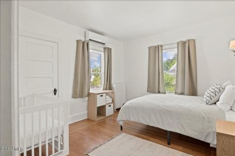 162 Lake Avenue Saratoga Springs NY 12866