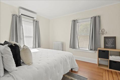 162 Lake Avenue Saratoga Springs NY 12866