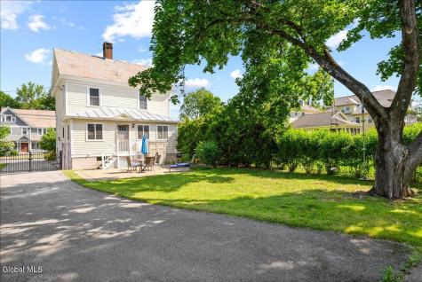 162 Lake Avenue Saratoga Springs NY 12866