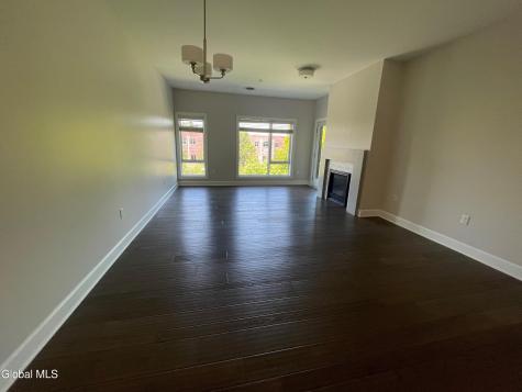 2 West Avenue Saratoga Springs NY 12866