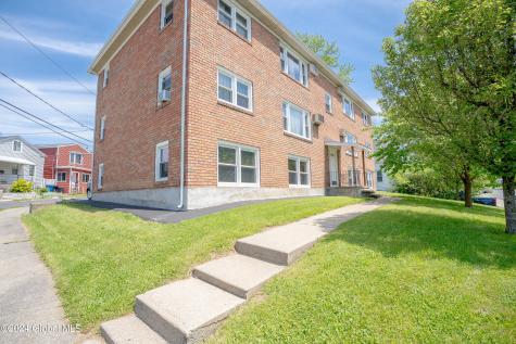 35 Mcalpin Street Albany NY 12209