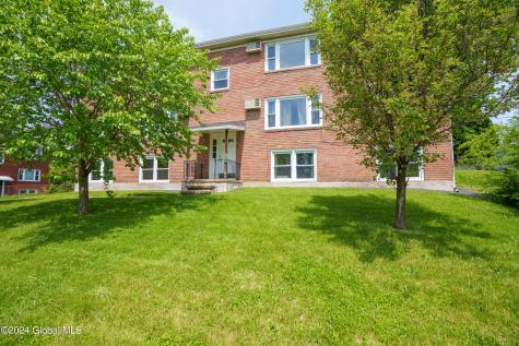 35 Mcalpin Street Albany NY 12209