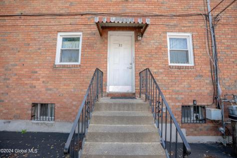 35 Mcalpin Street Albany NY 12209