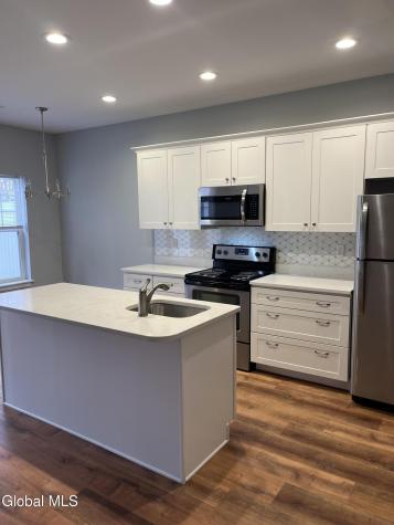 Rdg Mnr Court Niskayuna NY 12309
