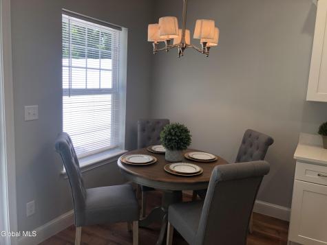 Rdg Mnr Court Niskayuna NY 12309