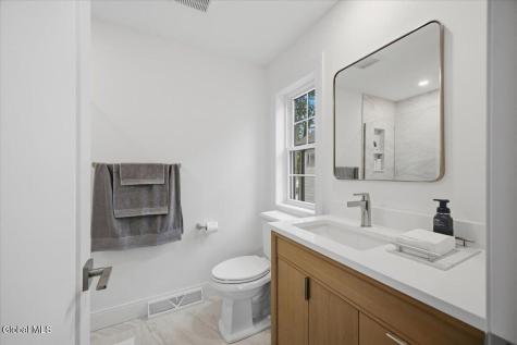 23 Penn Street Saratoga Springs NY 12866
