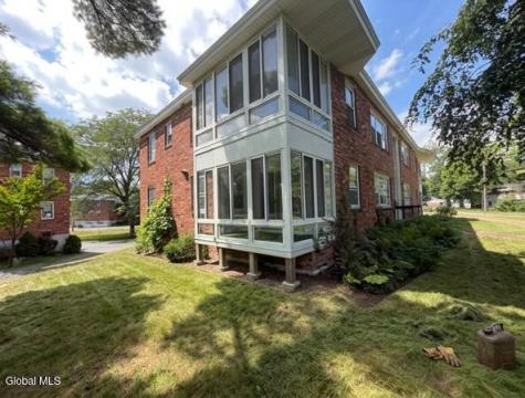 3 Minnowbrook Avenue Delmar NY 12054