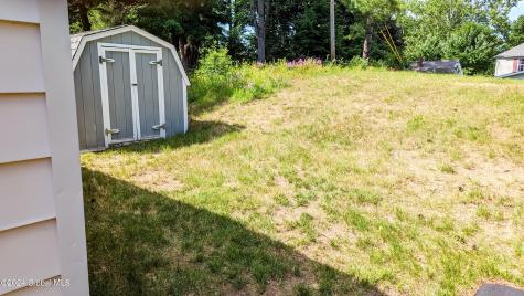 1 Dresden Court Guilderland NY 12203