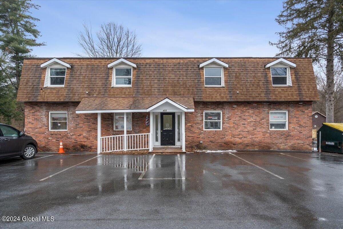455 Maple Avenue Saratoga Springs NY 12866