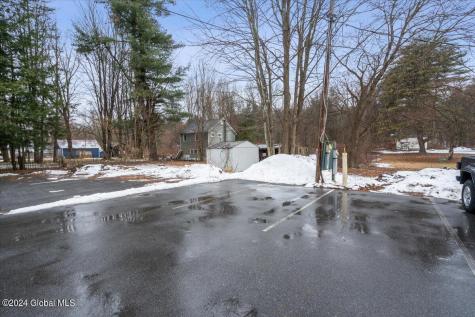 455 Maple Avenue Saratoga Springs NY 12866