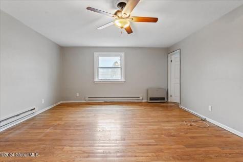 455 Maple Avenue Saratoga Springs NY 12866
