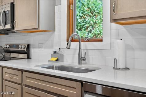 7 James Court Gansevoort NY 12831