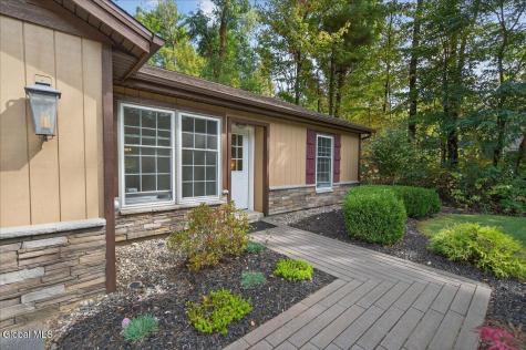 7 James Court Gansevoort NY 12831