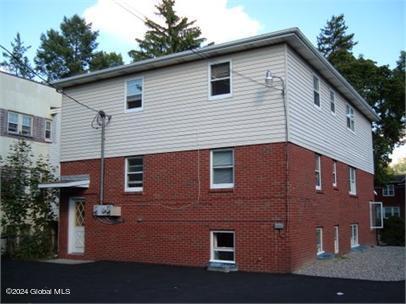 35 Parkwood Street Albany NY 12208