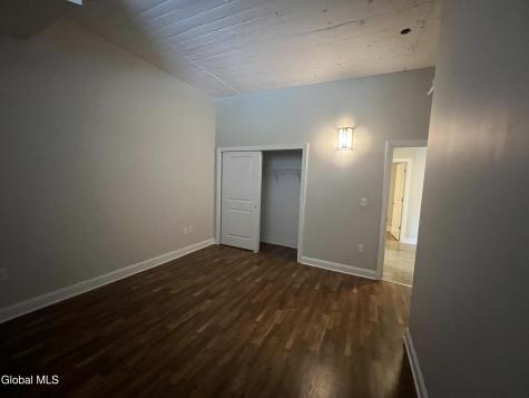 733 Broadway Albany NY 12207