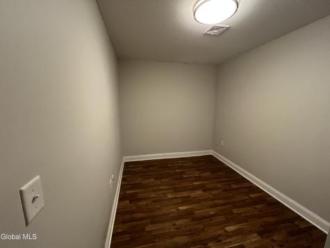 733 Broadway Albany NY 12207