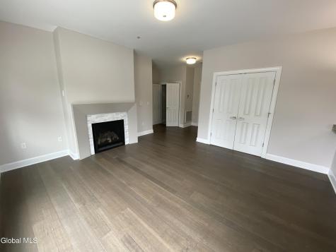 2 West Avenue Saratoga Springs NY 12866