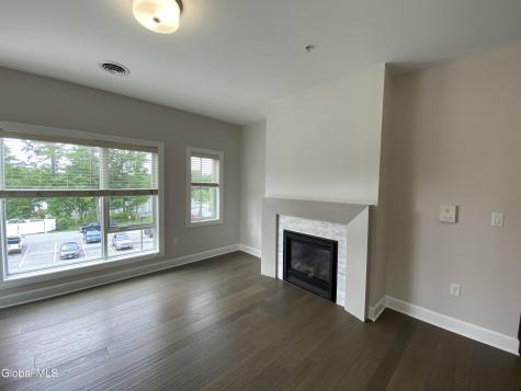 2 West Avenue Saratoga Springs NY 12866