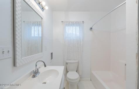 2916 Ford Avenue Rotterdam NY 12306