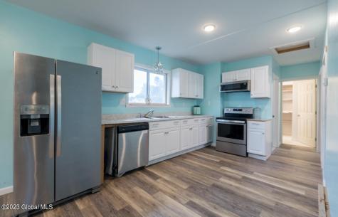 2916 Ford Avenue Rotterdam NY 12306