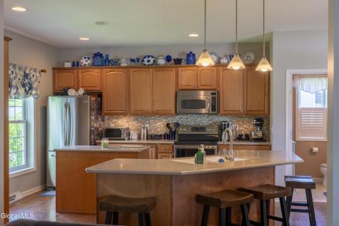 6 Damascus Way Malta NY 12020